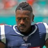 Antonio Brown continues to be his own worst enemy gettyimages-1193509953.jpg