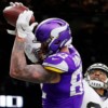 Kyle Rudolph’s swindled gloves end up benefiting charity after all gettyimages-1197713149-1-e1578545448723.jpg